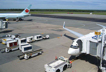 Aeroporto - foto di Robert Alfers