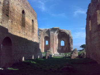 Basilica di S.Maria della Roccella - Author: francescogigliotti / photo on flickr 