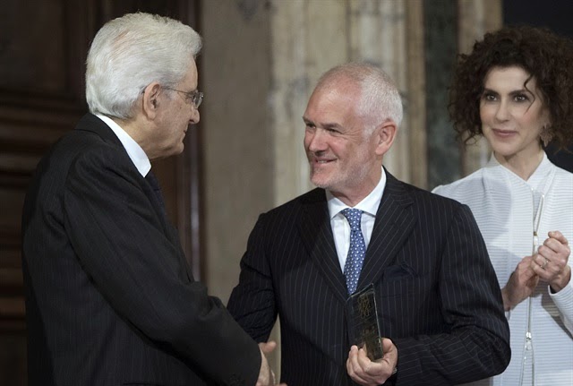 Il Presidente Sergio Mattarella con il vincitore del Premio Leonardo Start Up 2014 Fiorenzo Codognotto, Presidente della Ennova