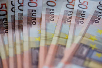 Euro banknotes - Photo credit: snorski / Foter / Creative Commons Attribution-NonCommercial-ShareAlike 2.0 Generic (CC BY-NC-SA 2.0)