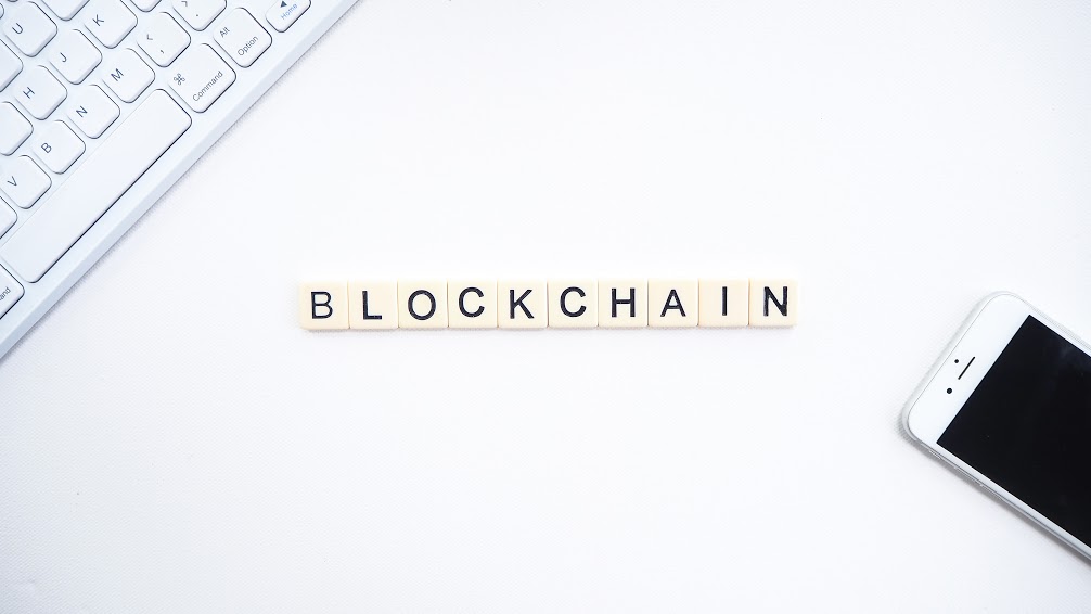 Al via la consultazione MISE su blockchain