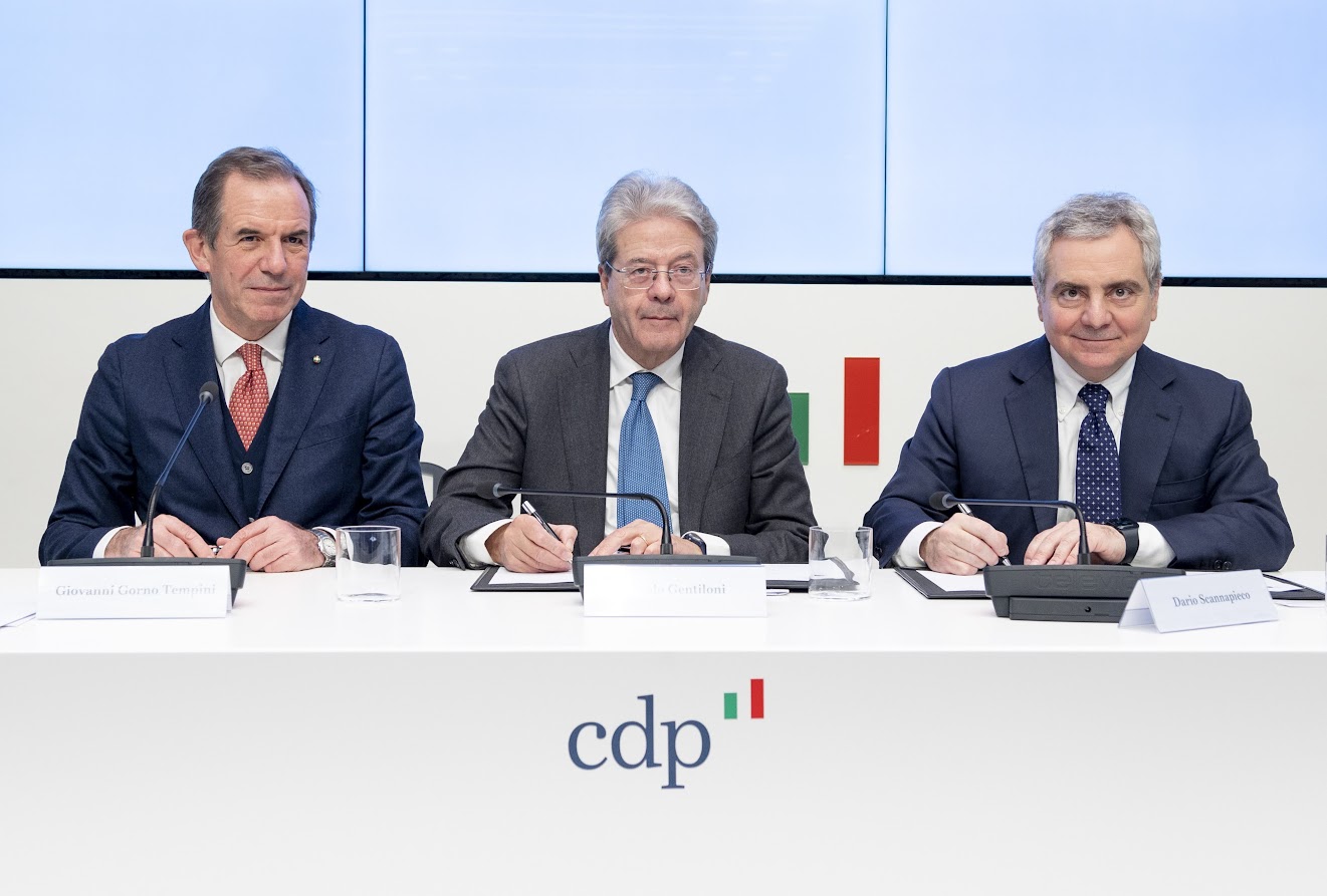 Firma accordo Commissione UE-CDP - Photo credit: Cassa Depositi e Prestiti